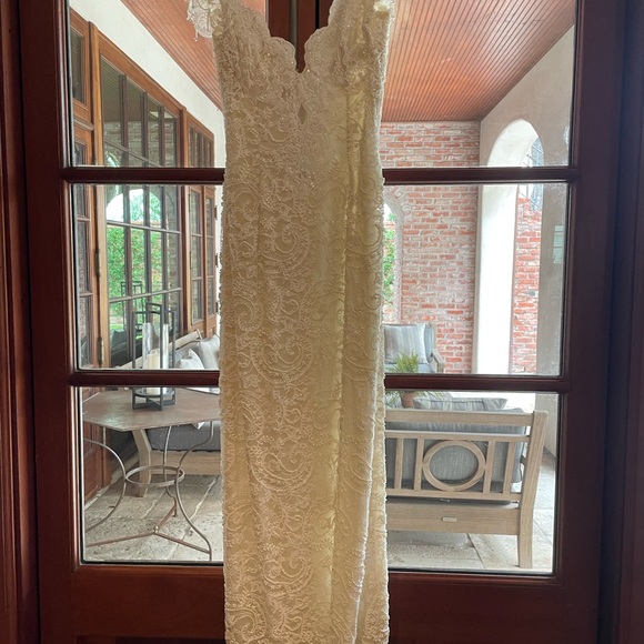 Beautiful beaded long cream dress bought in Paris - Picture 15 of 15